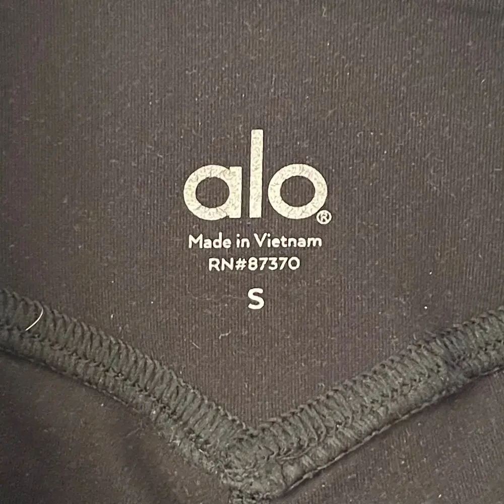 Alo Leggings - Black - Ribbed at Waist and at Ankles - Size S - Picture 5 of 5